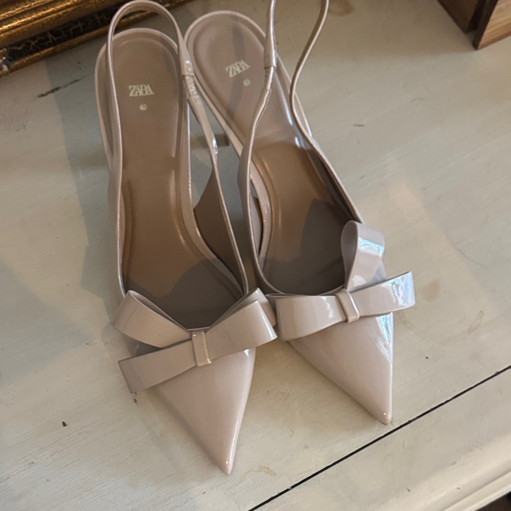 Zara Cream Pointed Heels with Bow - Picture 5 of 8